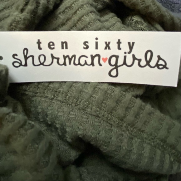 Cardigan Waffle Knit & Lace Olive Green Buttoned Top, Ten Sixty Sherman Girls - Picture 13 of 13